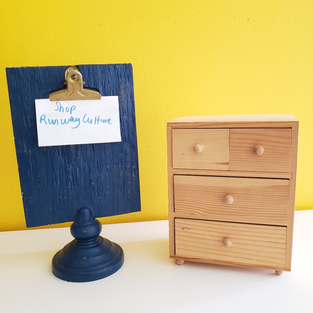 2 for 1: Picture Holder and Jewelry Box Chest Set